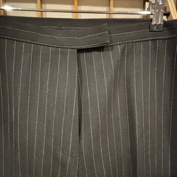 Two Piece Suit - Picture 6 of 10